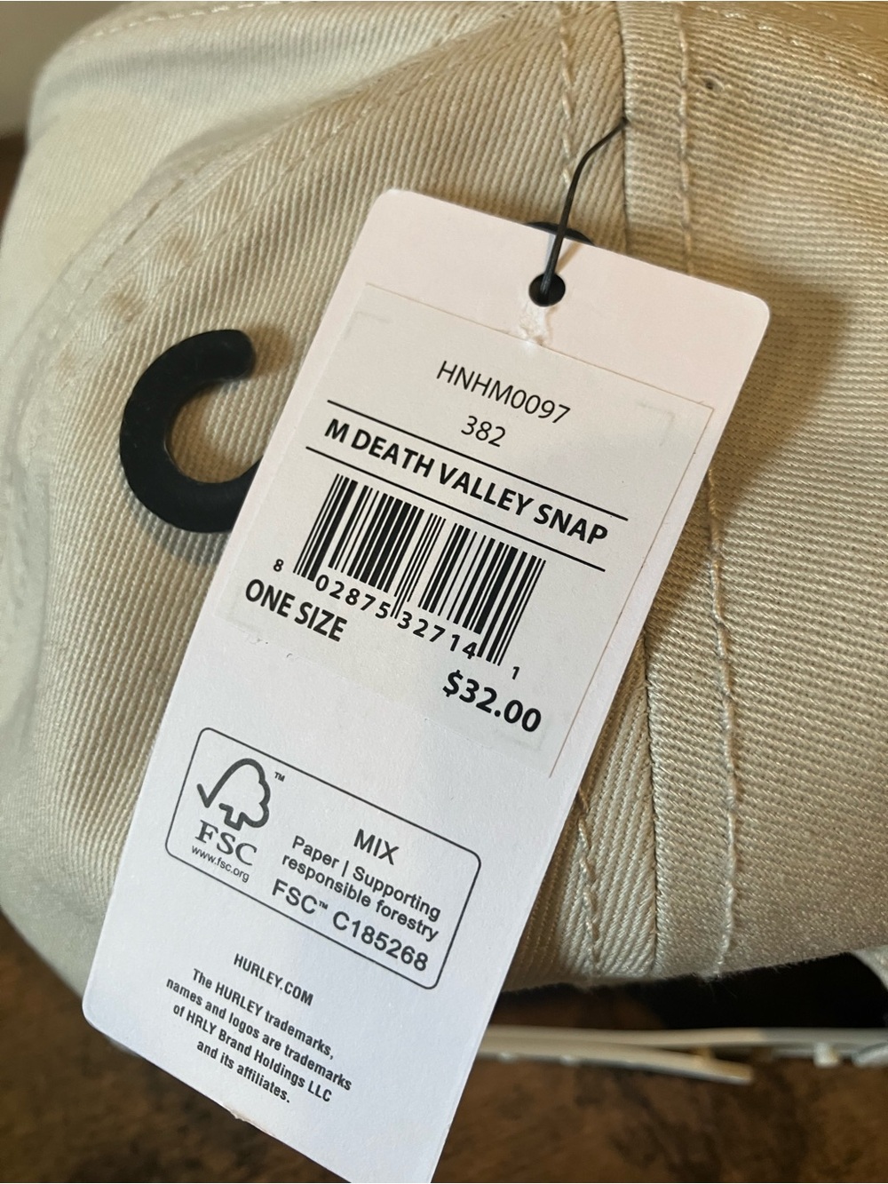 Hurley hat - Picture 7 of 9
